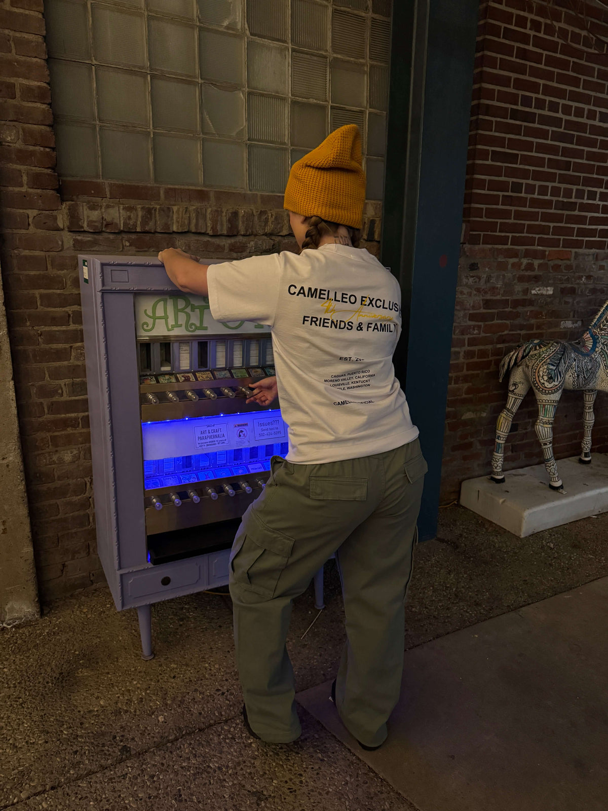 CAMELLEO 4TH ANNIVERSARY TEE (WHITE)